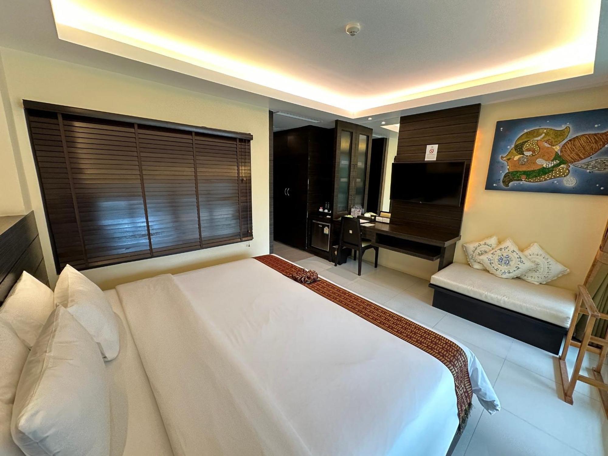 R-Mar Resort And Spa Patong, Phuket Ngoại thất bức ảnh